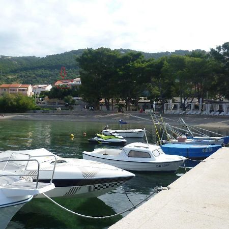 Apartmani Tariba Banjol Esterno foto