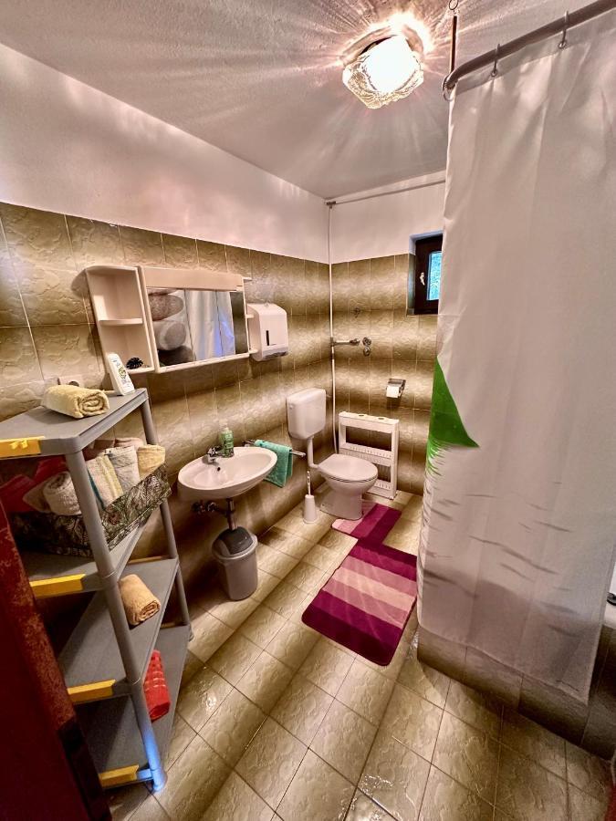 Apartmani Tariba Banjol Esterno foto
