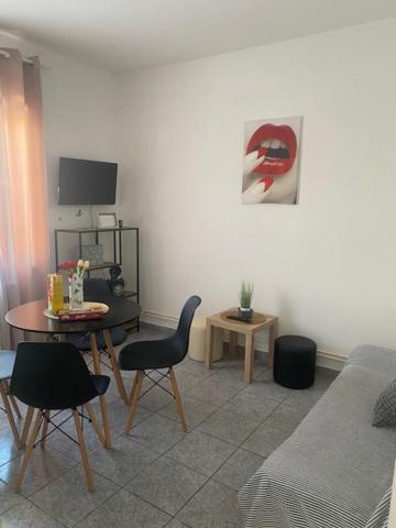 Apartmani Tariba Banjol Esterno foto