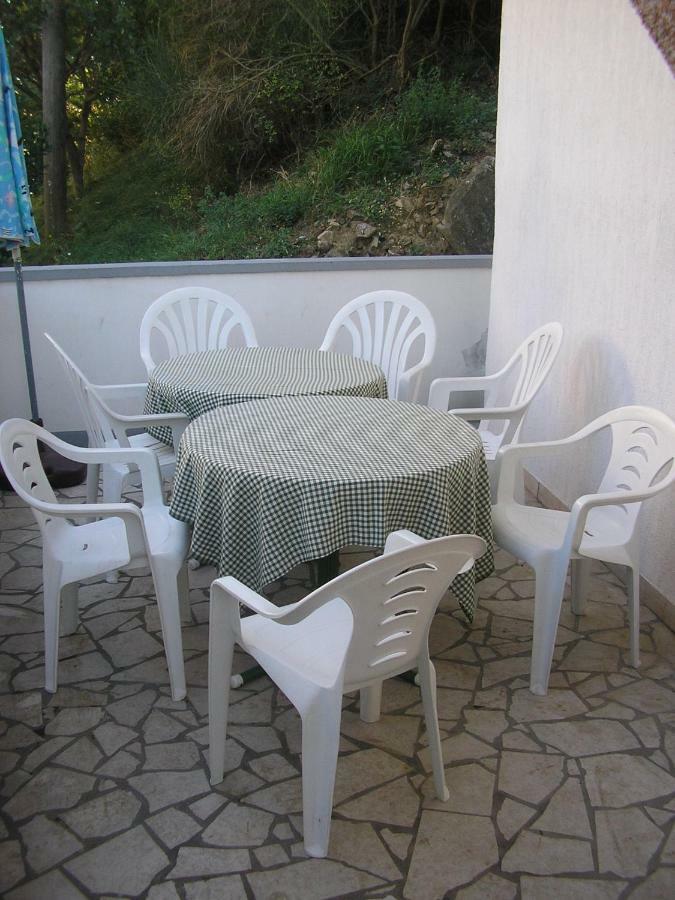 Apartmani Tariba Banjol Esterno foto